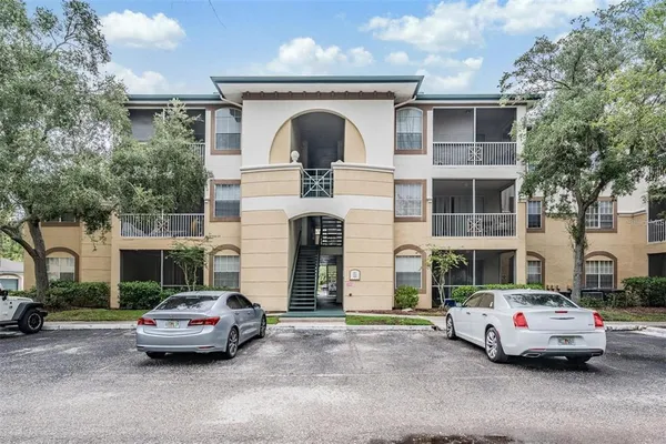 $165,000 | 17101 Carrington Park Drive, Unit 421, Tampa, FL 33647