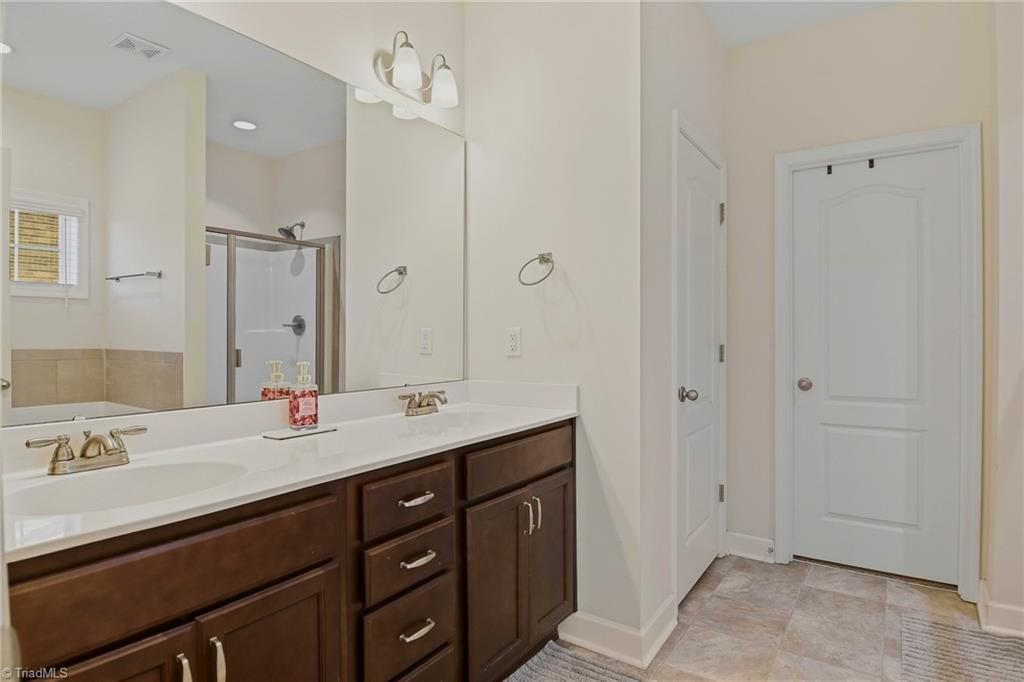 4558 Jasper Ridge Drive Clemmons, NC 27012 - Photo 18 of 31 Gallery Image 18