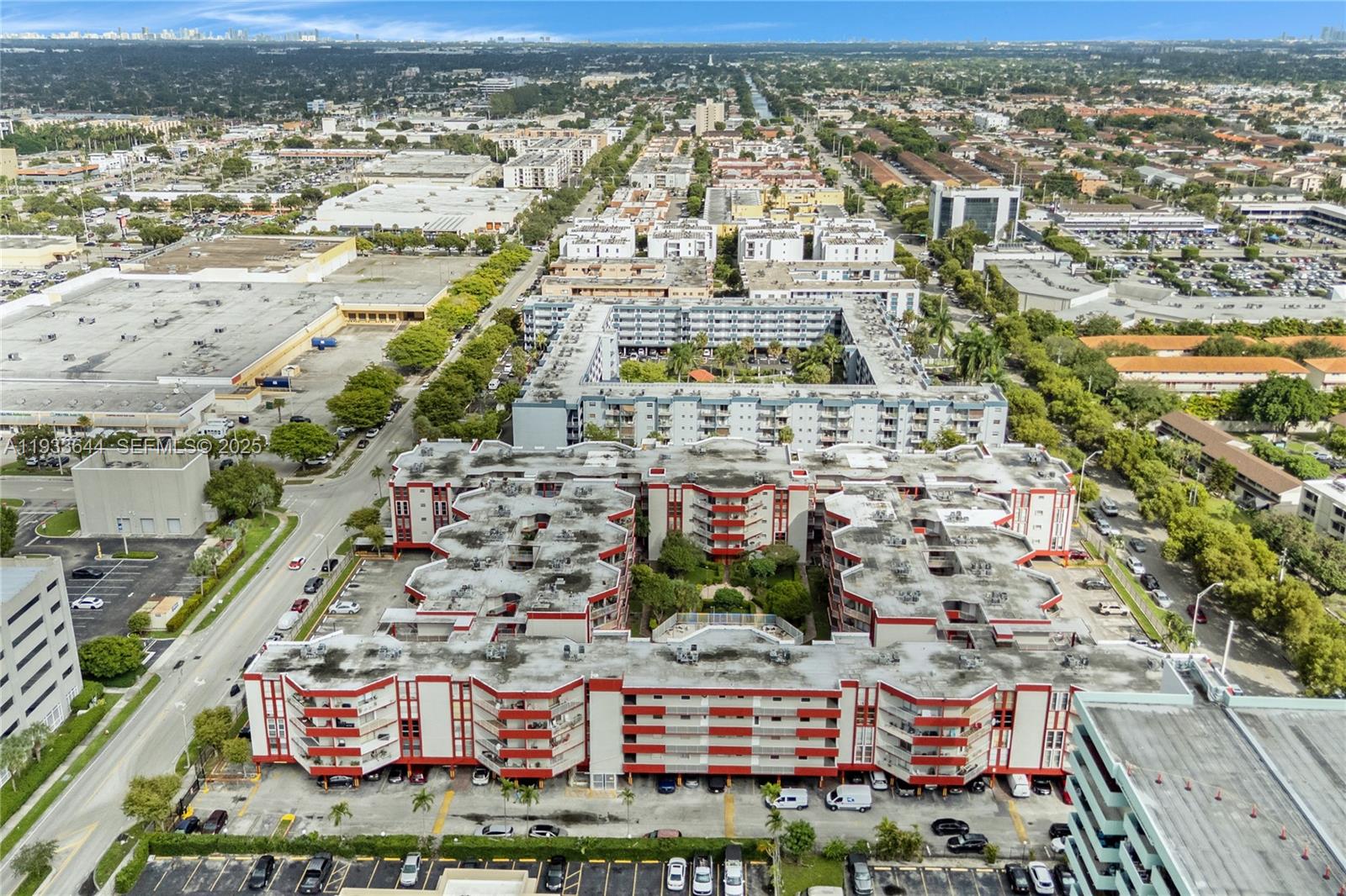 1750 West 46th Street, Unit 544 Hialeah, FL 33012 - Photo 41 of 44 an aerial view of residential houses with outdoor space
