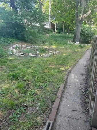 $94,500 | 415 South 9th Street, St. Joseph, MO 64501