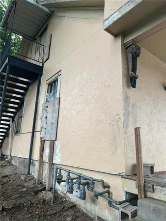 $94,500 | 415 South 9th Street, St. Joseph, MO 64501