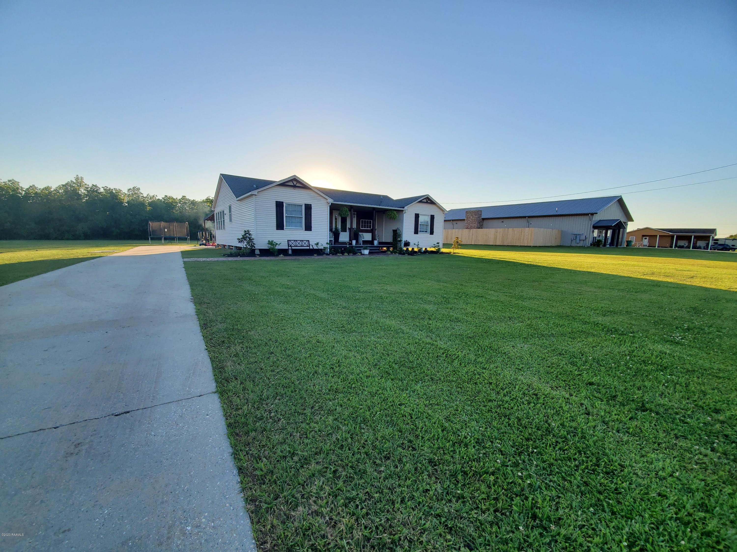 551 Smittys Road Sunset, LA 70584 - Photo 4 of 32 Gallery Image 4