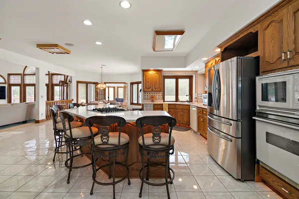 $575,000 | 284 Barrington Lane, Bourbonnais, IL 60914