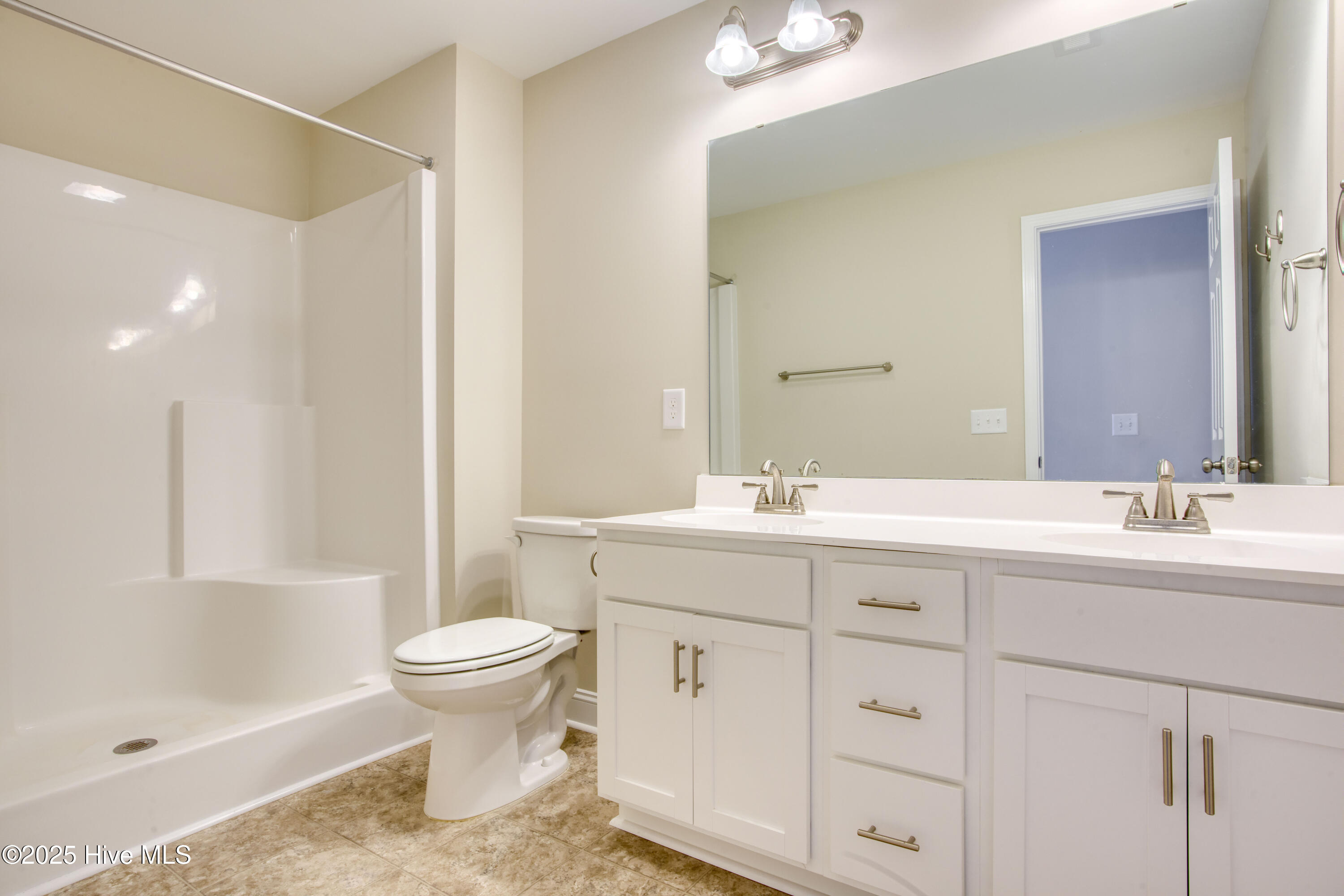 329 South Stingray Lane Holly Ridge, NC 28445 - Photo 13 of 19 329 Stingray - Interiors - Edited_5