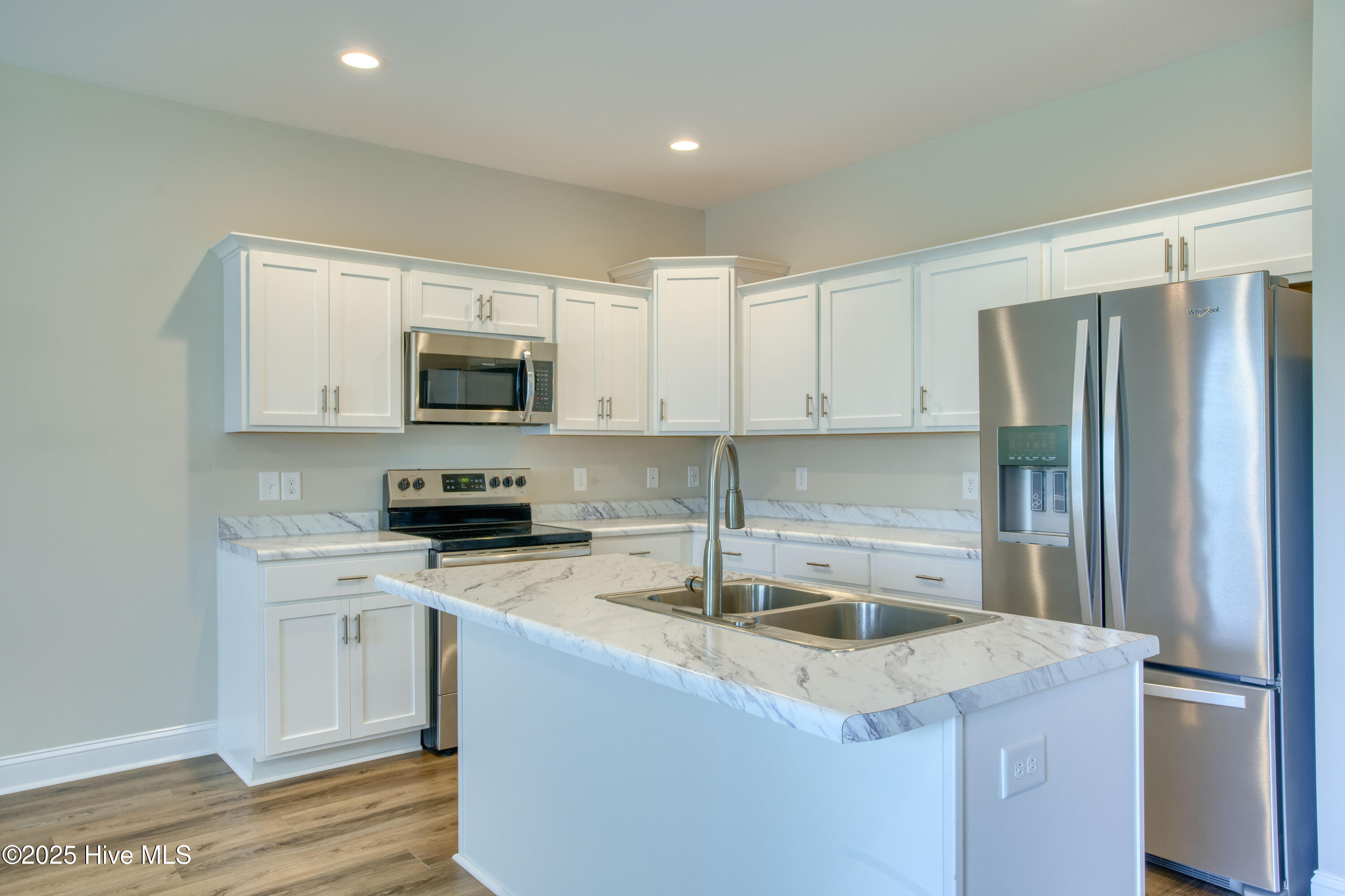 329 South Stingray Lane Holly Ridge, NC 28445 - Photo 8 of 19 329 Stingray - Interiors - Edited_13