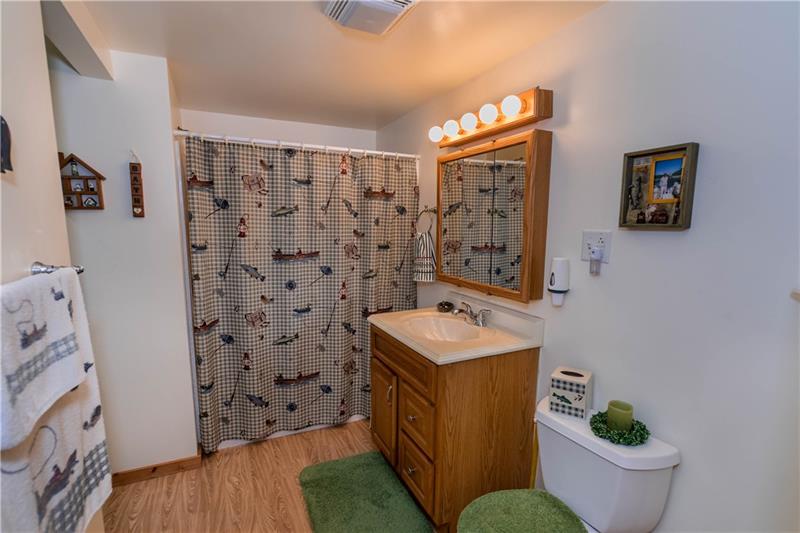 573 Lake Side Road Addison, PA 15411 - Photo 15 of 25