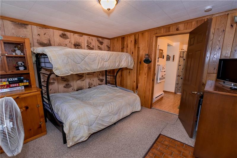 573 Lake Side Road Addison, PA 15411 - Photo 16 of 25