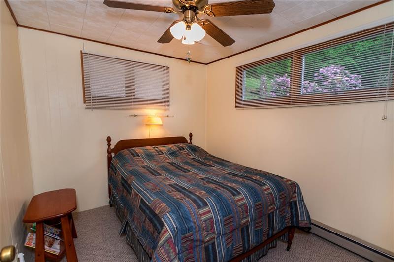 573 Lake Side Road Addison, PA 15411 - Photo 17 of 25
