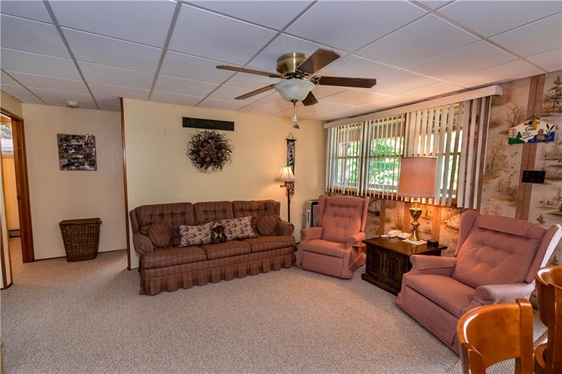 573 Lake Side Road Addison, PA 15411 - Photo 6 of 25