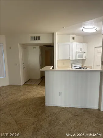 $1,350 | 7119 South Durango Drive, Unit 208, Las Vegas, NV 89113