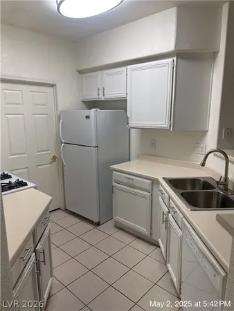 $1,350 | 7119 South Durango Drive, Unit 208, Las Vegas, NV 89113