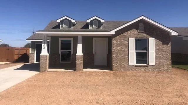 $1,395 | 13809 Paris, Lubbock, TX 79423