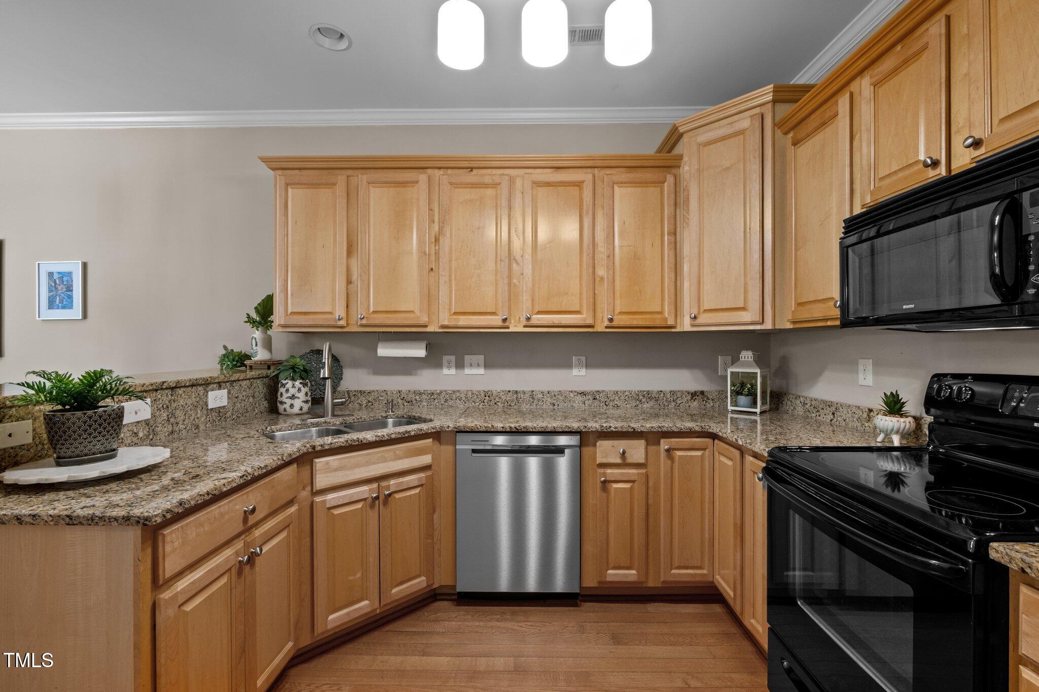 5515 South Roxboro Street, Unit 32 Durham, NC 27713 - Photo 21 of 45 21-web-or-mls-P1071235