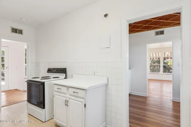 $3,500 | 1815 Largo Road, Unit 3 (PH), Jacksonville, FL 32207