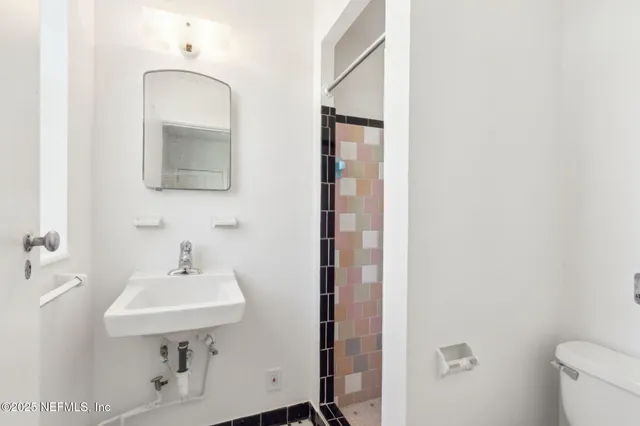 $3,500 | 1815 Largo Road, Unit 3 (PH), Jacksonville, FL 32207