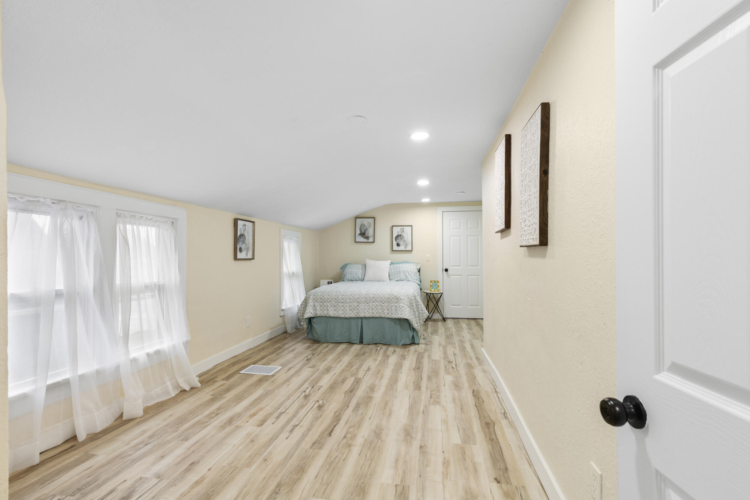 4308 North 65th Street Milwaukee, WI 53216 - Photo 16 of 26 photo jan 06 2026, 9 54 00 pm (2)