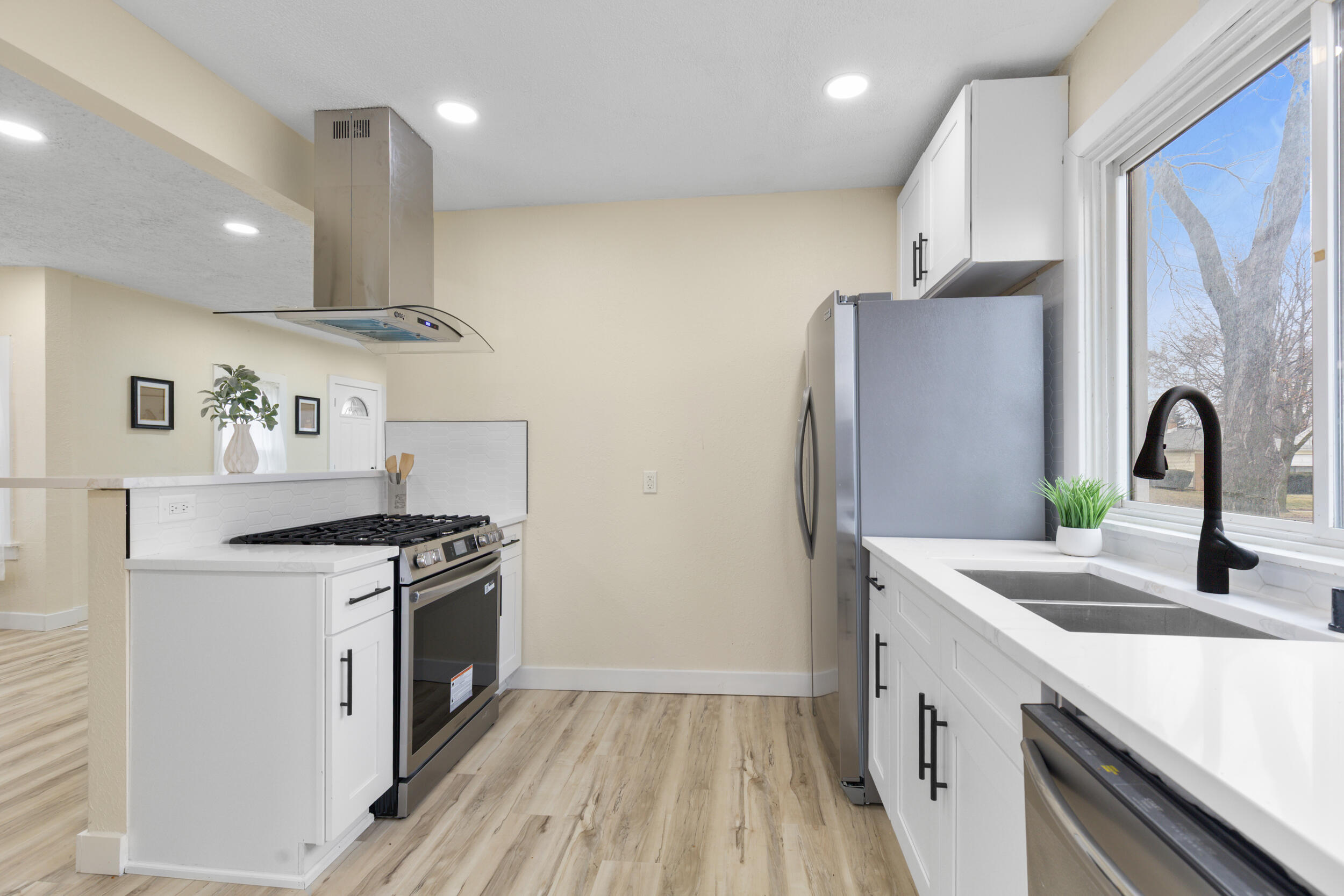 4308 North 65th Street Milwaukee, WI 53216 - Photo 9 of 26 photo jan 06 2026, 10 08 12 pm (2)