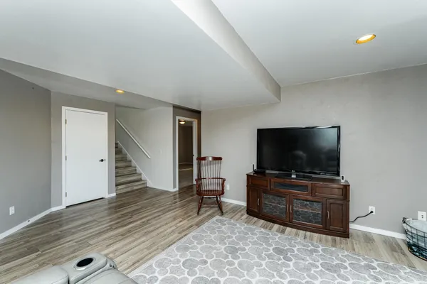 $519,900 | 9 Island Heights Court Northeast, Pine Island, MN 55963