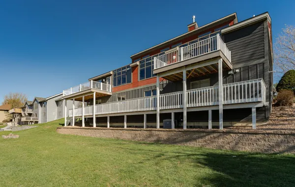 $519,900 | 9 Island Heights Court Northeast, Pine Island, MN 55963