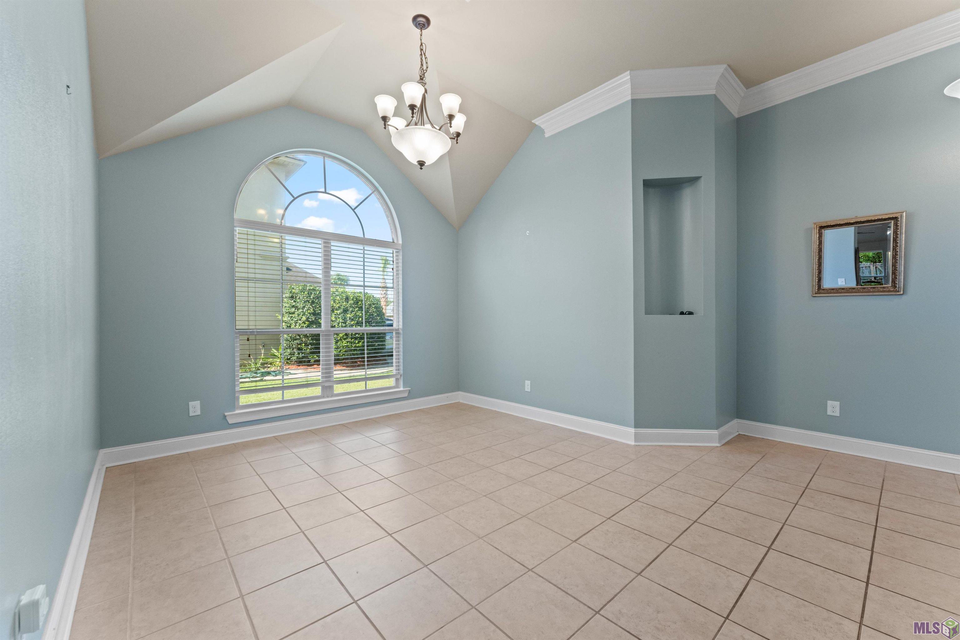 10063 Montrachet Drive Baton Rouge, LA 70817 - Photo 5 of 31