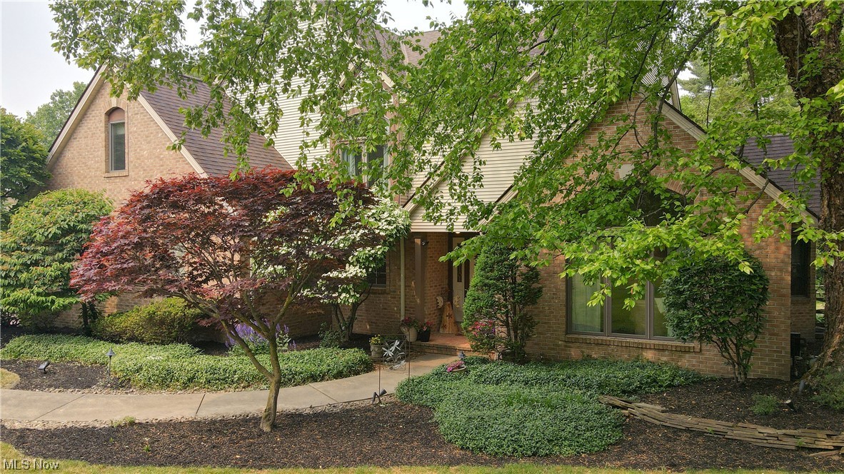 5550 Spring Grove Drive Solon, OH 44139 - Photo 1 of 31