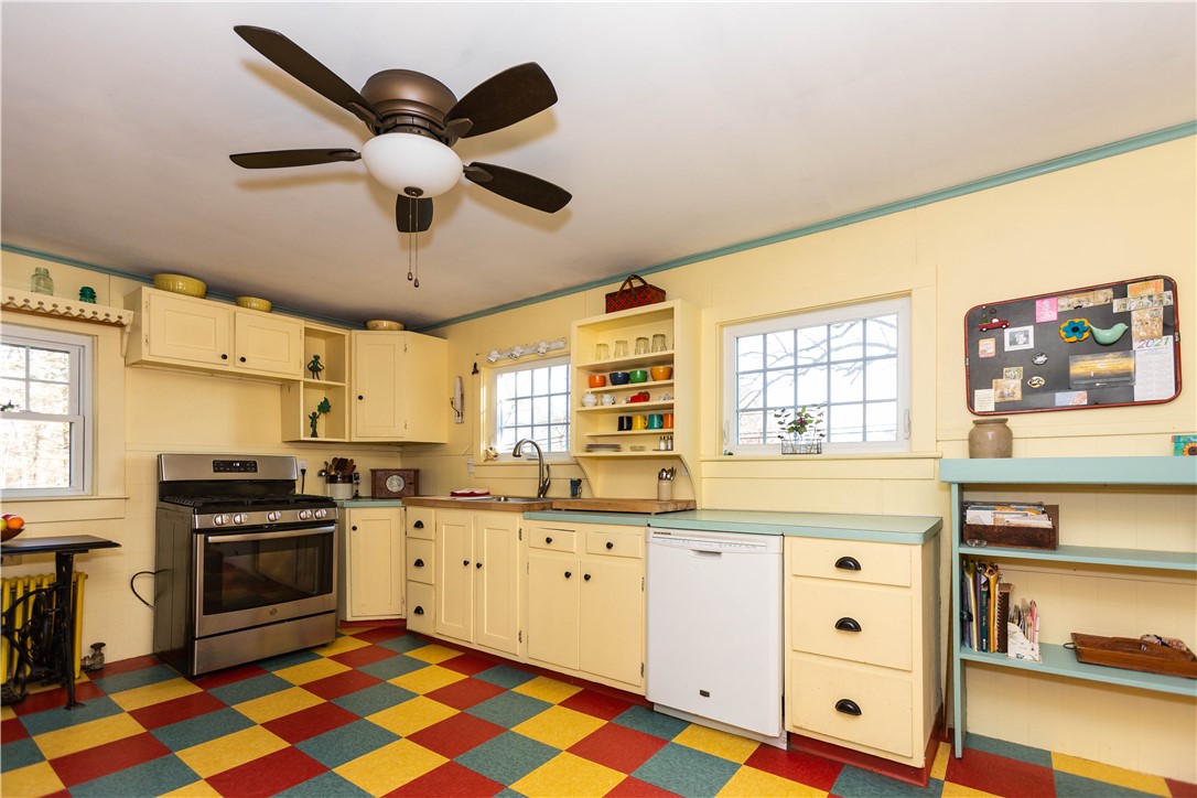 600 Lapham Farm Road Burrillville, RI 02839 - Photo 7 of 40