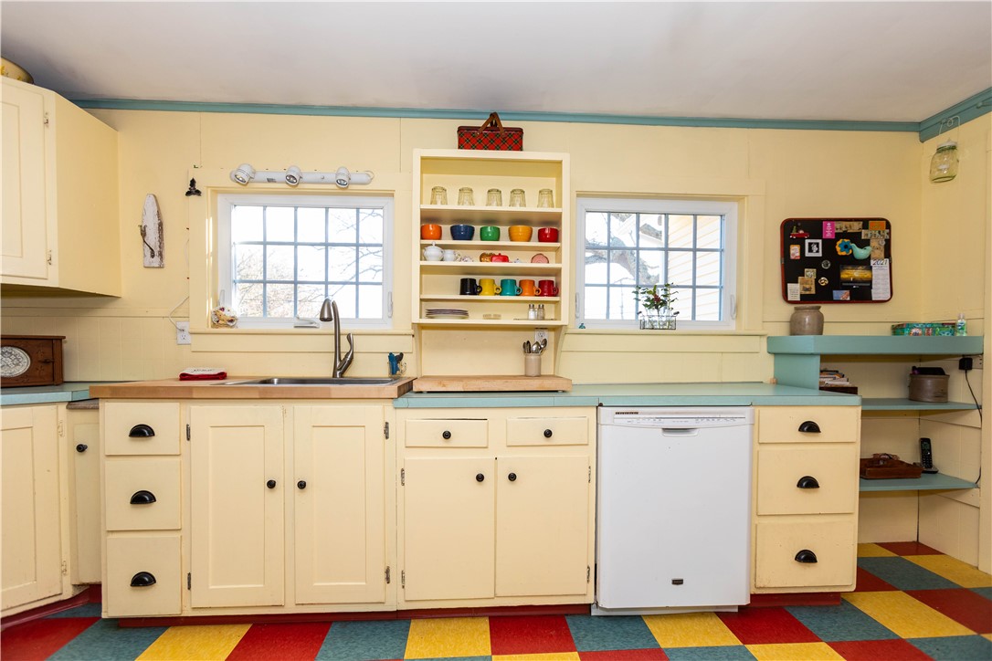 600 Lapham Farm Road Burrillville, RI 02839 - Photo 9 of 40