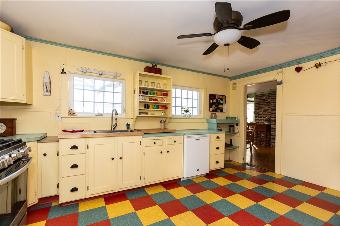 600 Lapham Farm Road Burrillville, RI 02839 - Photo 10 of 40