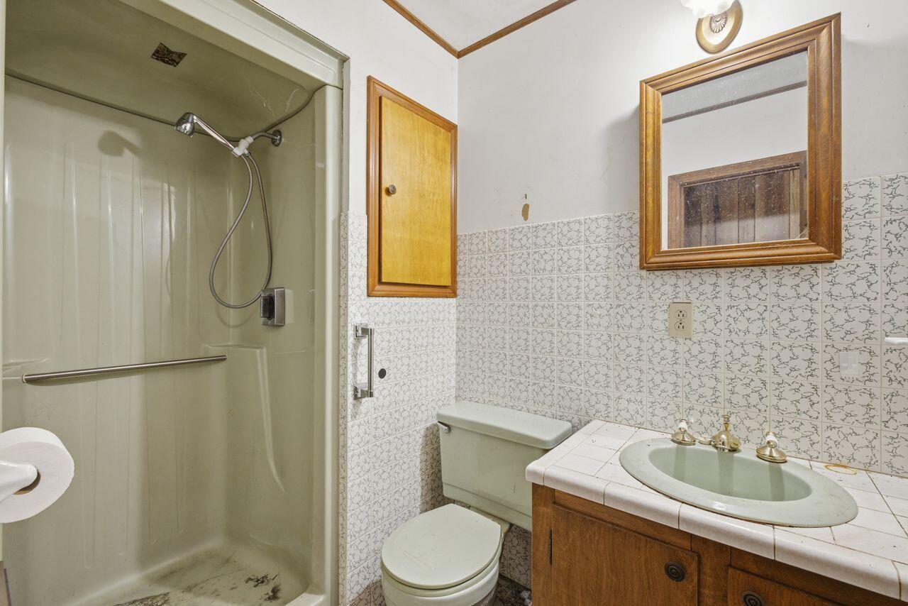 392 Foss Road Limerick, ME 04048 - Photo 17 of 55 Bathroom