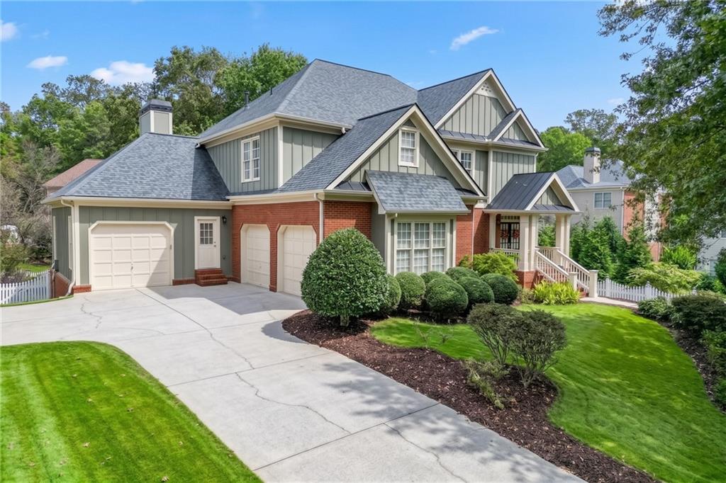 982 Spring Park Lane Suwanee, GA 30024 - Photo 2 of 40 Gallery Image 2