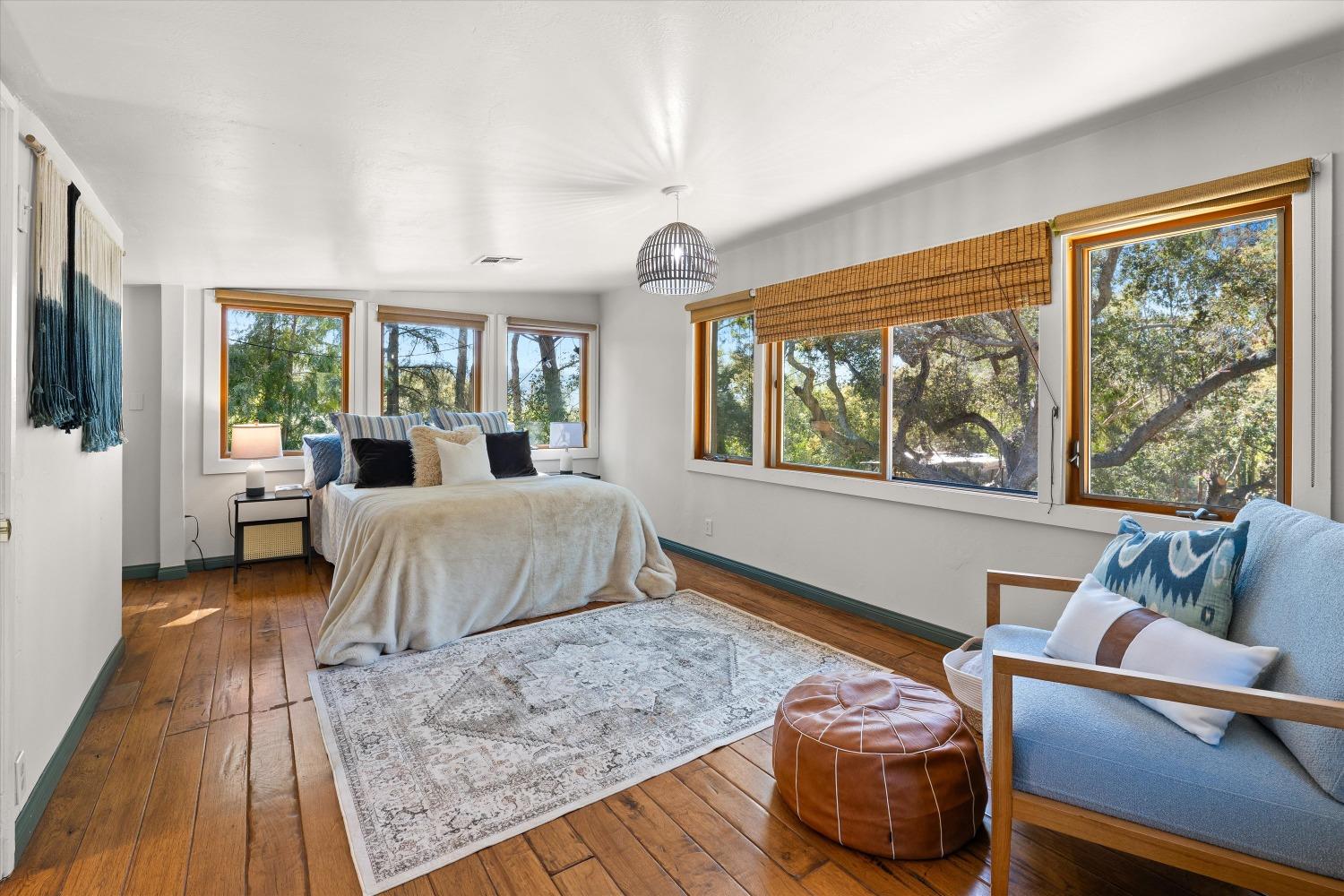 3541 Thacher Road Ojai, CA 93023 - Photo 21 of 50 a bedroom with a large bed and a window