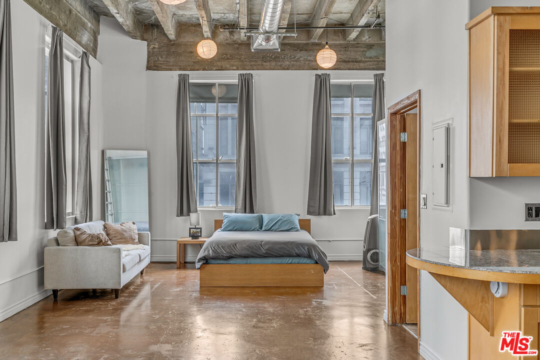 312 West 5th Street, Unit 218 Los Angeles, CA 90013 - Photo 9 of 20