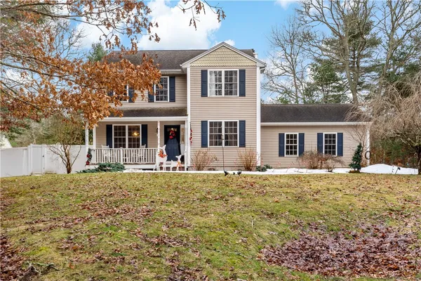 $725,000 | 5 Bracken Hill Court, Richmond, RI 02812