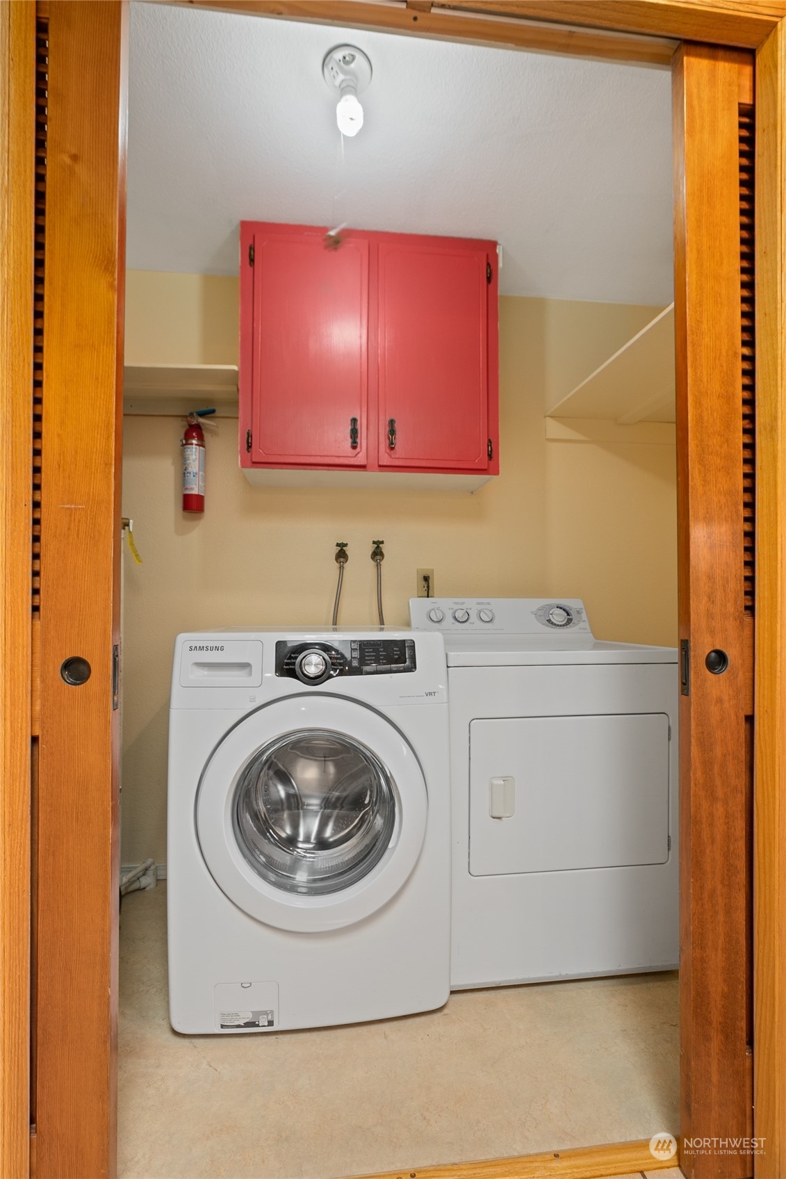 1801 224th Street Southwest Bothell, WA 98021 - Photo 15 of 24 a utility room with sink dryer and washer