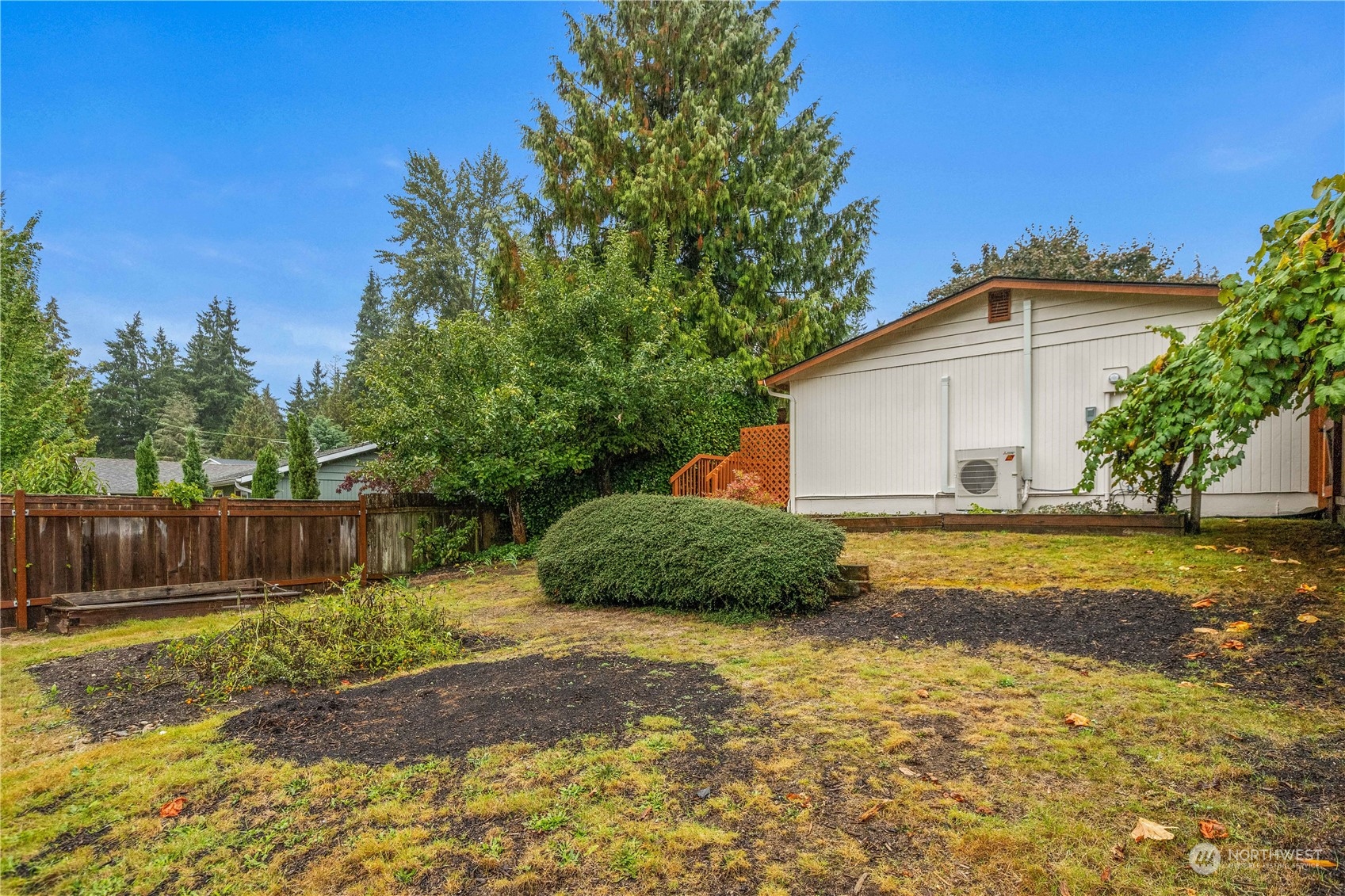 1801 224th Street Southwest Bothell, WA 98021 - Photo 23 of 24 a house view with backyard space