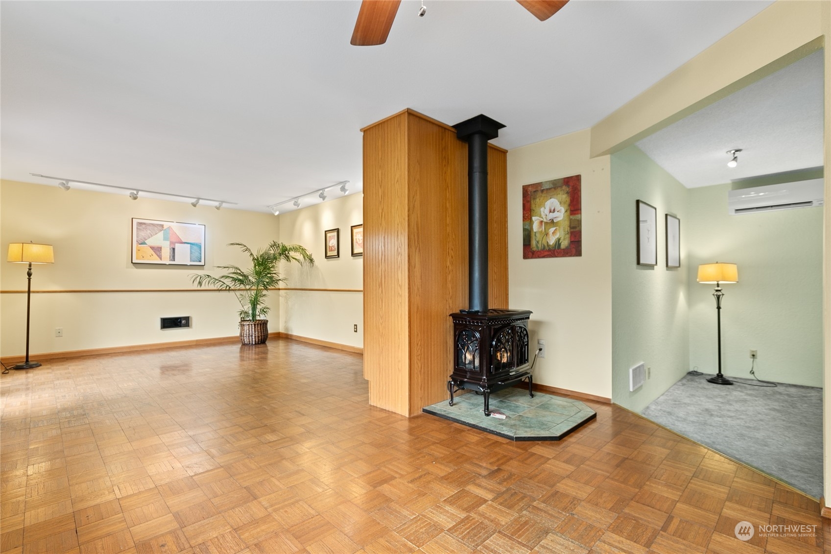 1801 224th Street Southwest Bothell, WA 98021 - Photo 4 of 24 a view of a living room