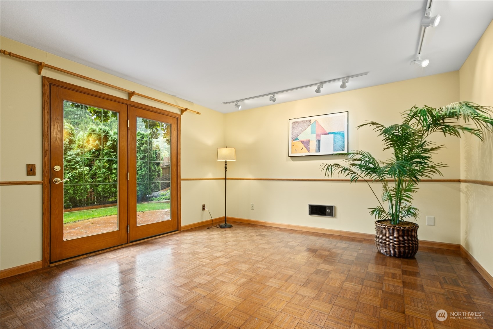 1801 224th Street Southwest Bothell, WA 98021 - Photo 7 of 24 a view of empty room with front door