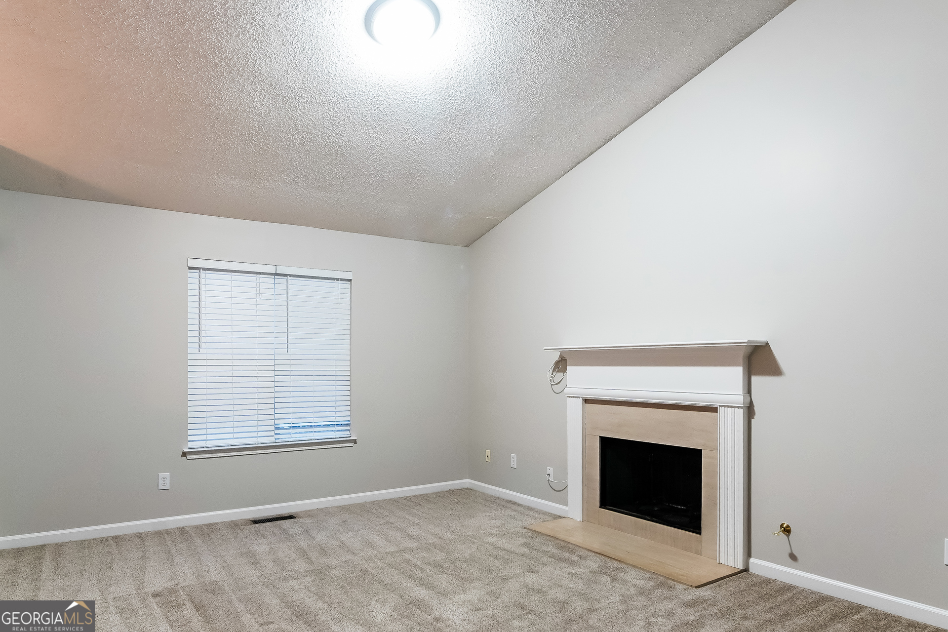 234 Bainbridge Circle Dallas, GA 30132 - Photo 3 of 17