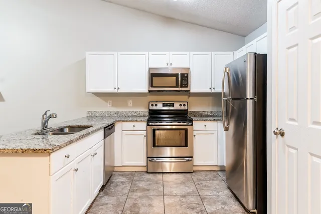 $1,835 | 234 Bainbridge Circle, Dallas, GA 30132