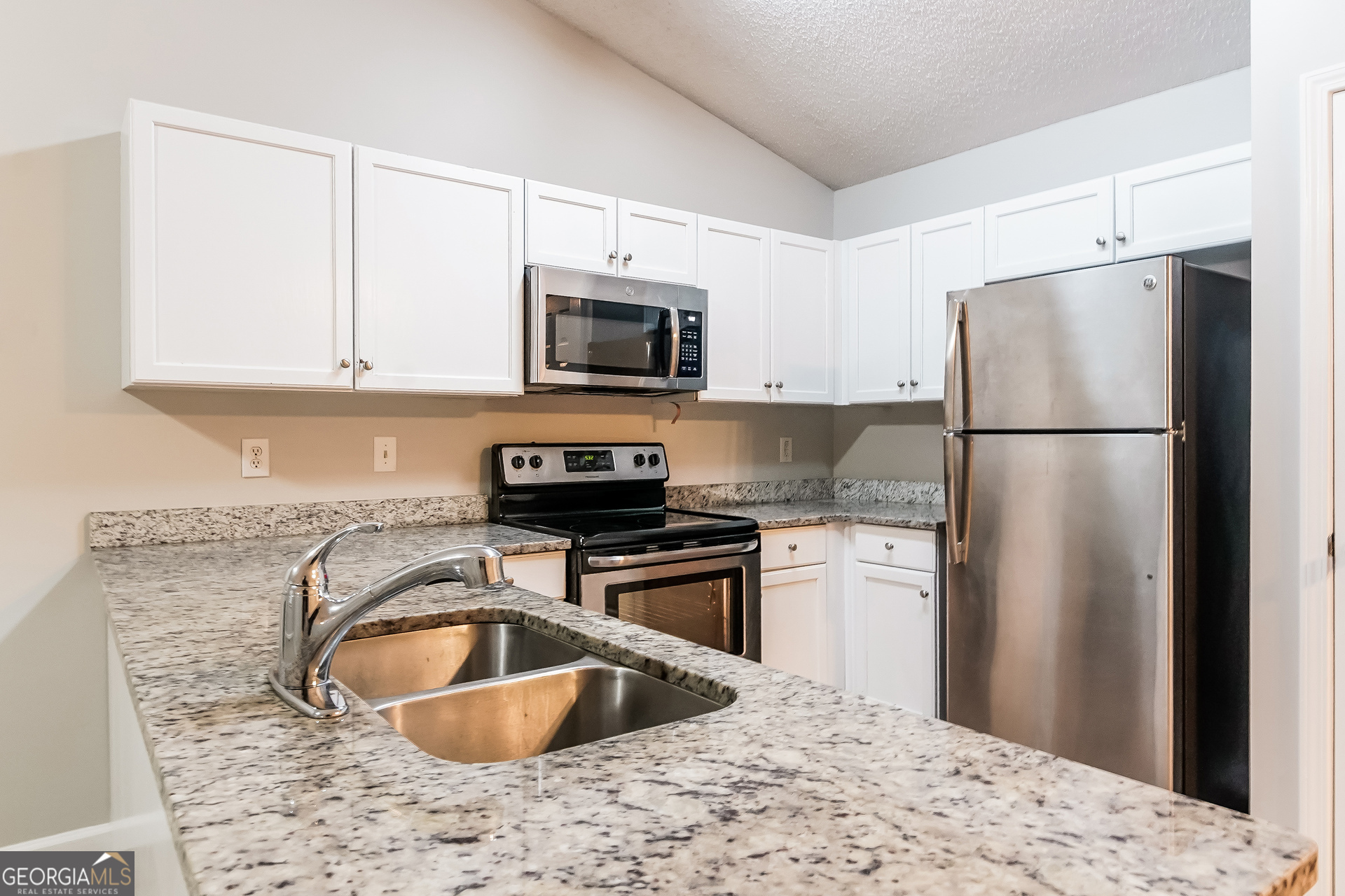 234 Bainbridge Circle Dallas, GA 30132 - Photo 7 of 17