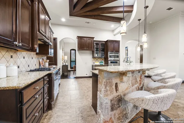 $815,000 | 27627 Legacy Woods, Boerne, TX 78015