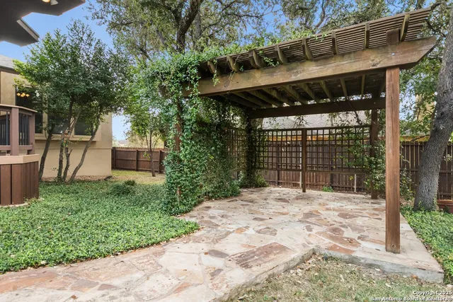 $815,000 | 27627 Legacy Woods, Boerne, TX 78015