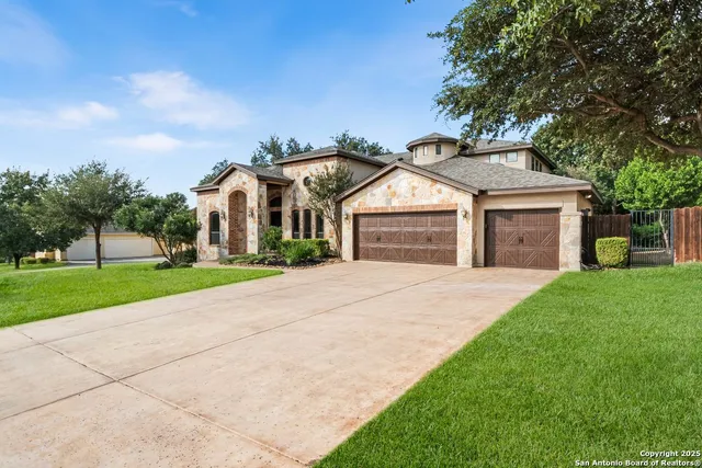 $815,000 | 27627 Legacy Woods, Boerne, TX 78015
