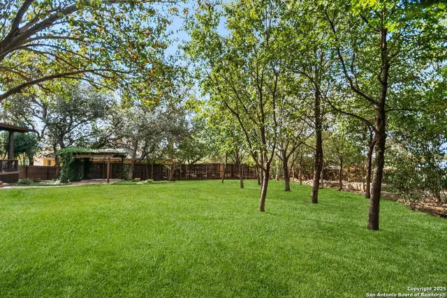 $815,000 | 27627 Legacy Woods, Boerne, TX 78015