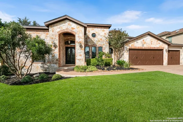 $815,000 | 27627 Legacy Woods, Boerne, TX 78015