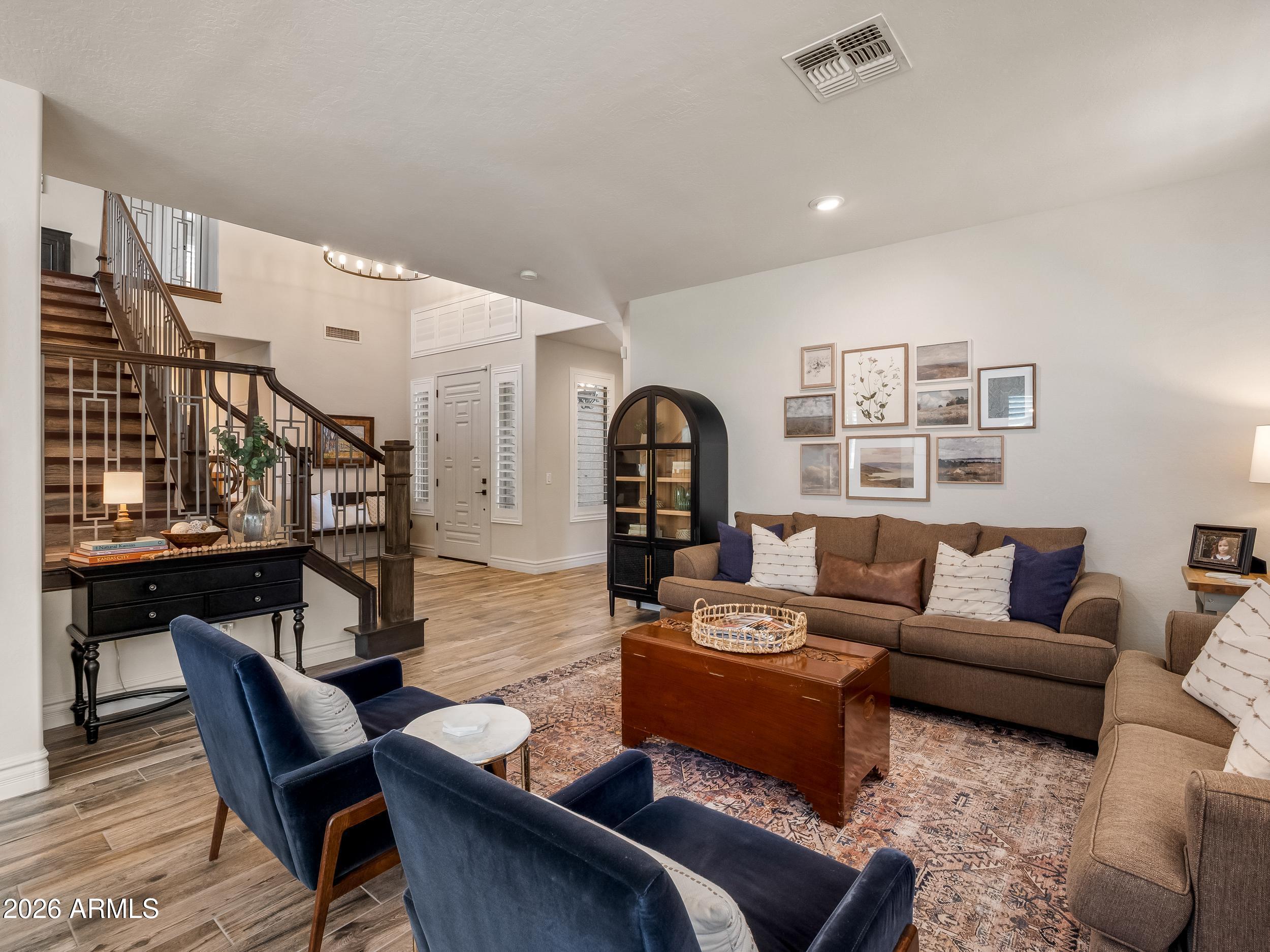 3416 West Montello Road Phoenix, AZ 85086 - Photo 12 of 68 Living room