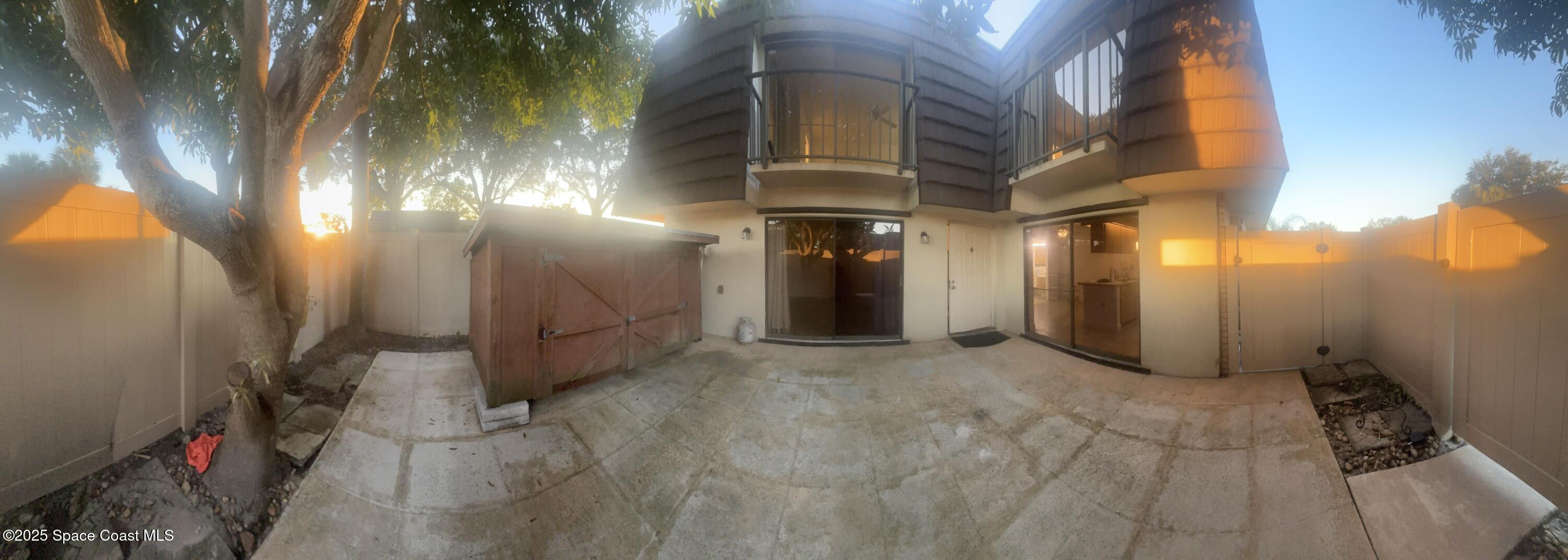 7002 70th Way, Unit 7002 West Palm Beach, FL 33407 - Photo 8 of 39 a view of a garage