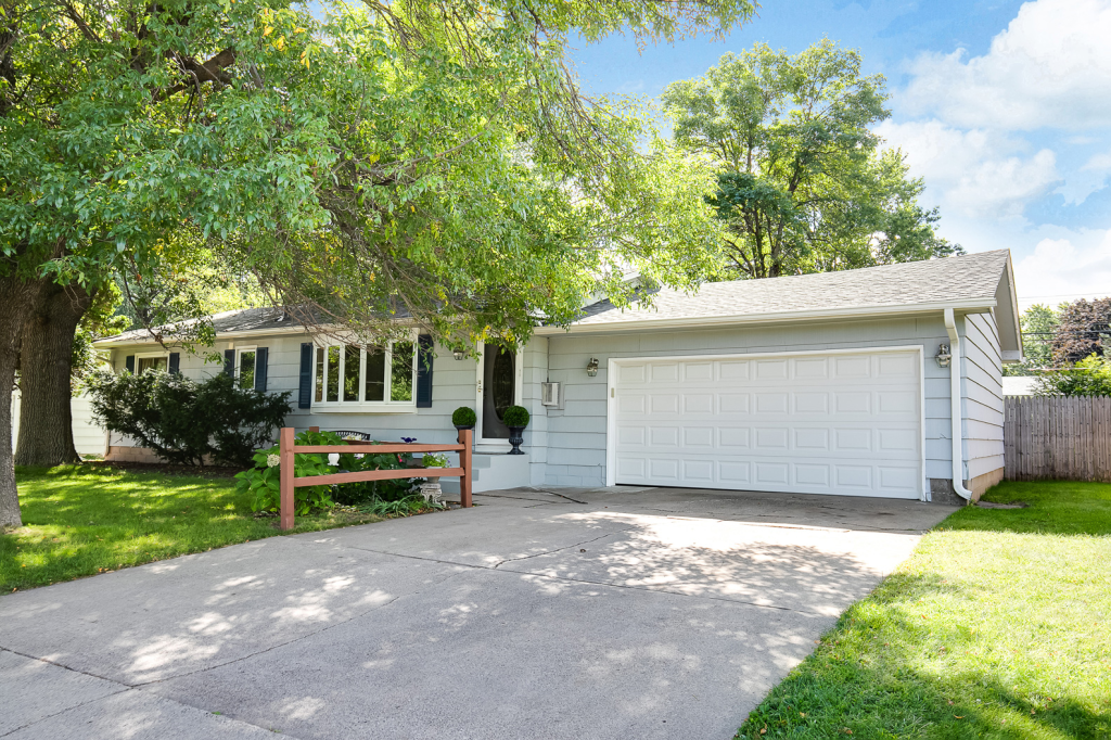 2062 Diffley Road Eagan, MN 55122 - Photo 1 of 25 Gallery Image 1