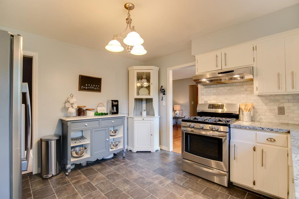 2062 Diffley Road Eagan, MN 55122 - Photo 12 of 25 Gallery Image 12