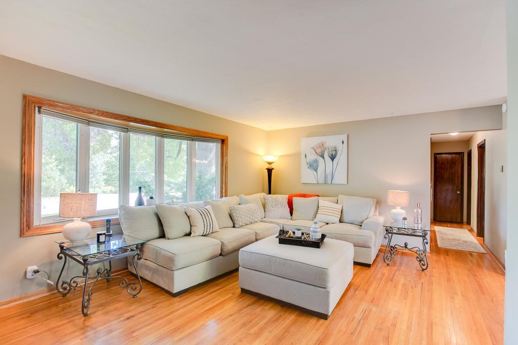 2062 Diffley Road Eagan, MN 55122 - Photo 5 of 25 Gallery Image 5
